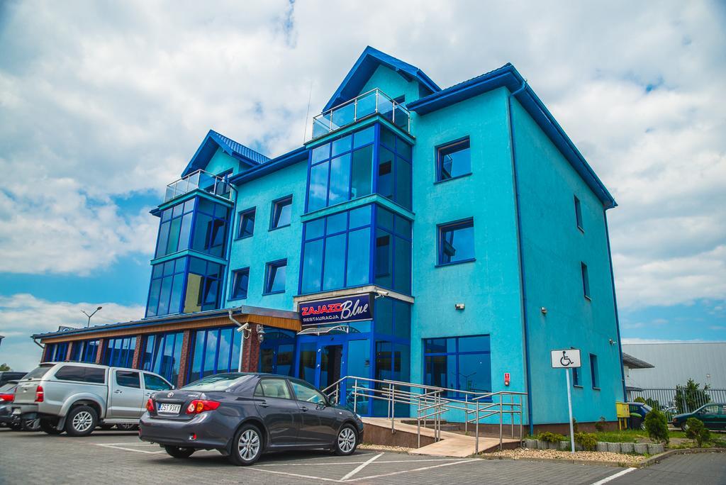 Zajazd Blue Modla Krolewska Exterior foto